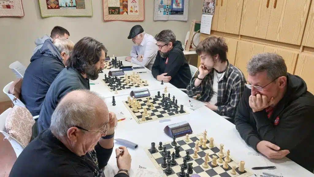 Primera jornada de lliga d'escacs 2026 al club d'escacs dos torres de sant cugat